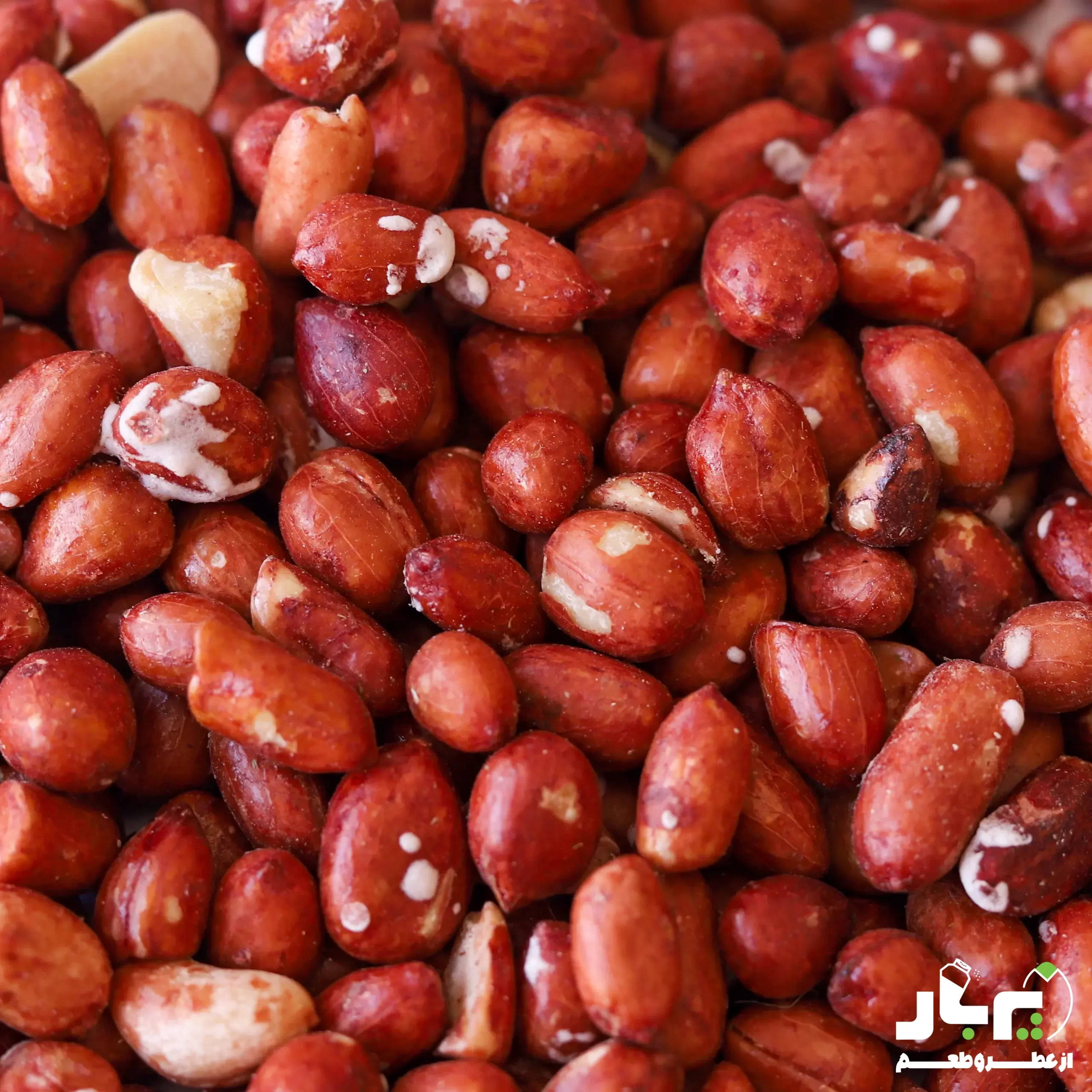 عکس بادام زمینی بدون پوست